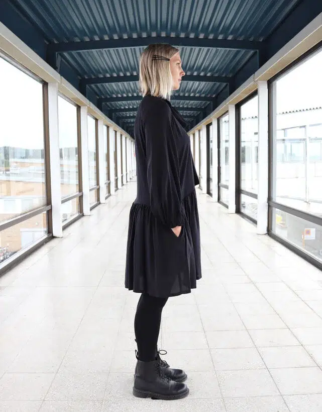 AP006 - Flowy Dress Black - Image 4