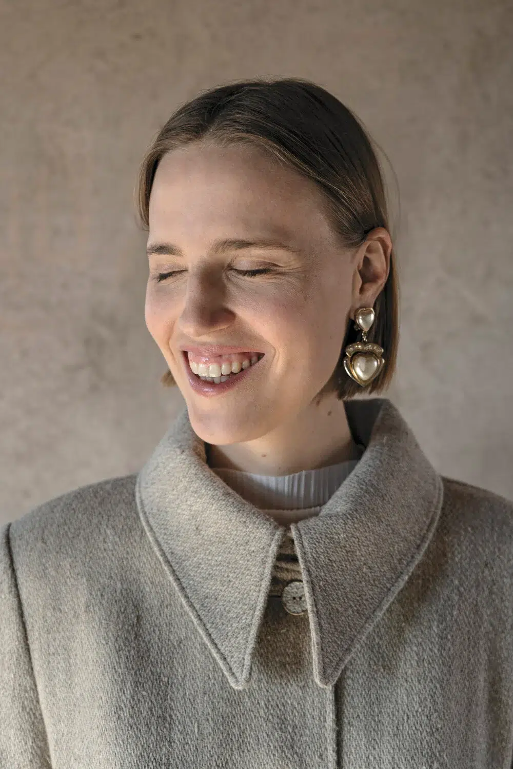 AP003 - Criss Cross Raw Hemp Peasant Coat - Image 3