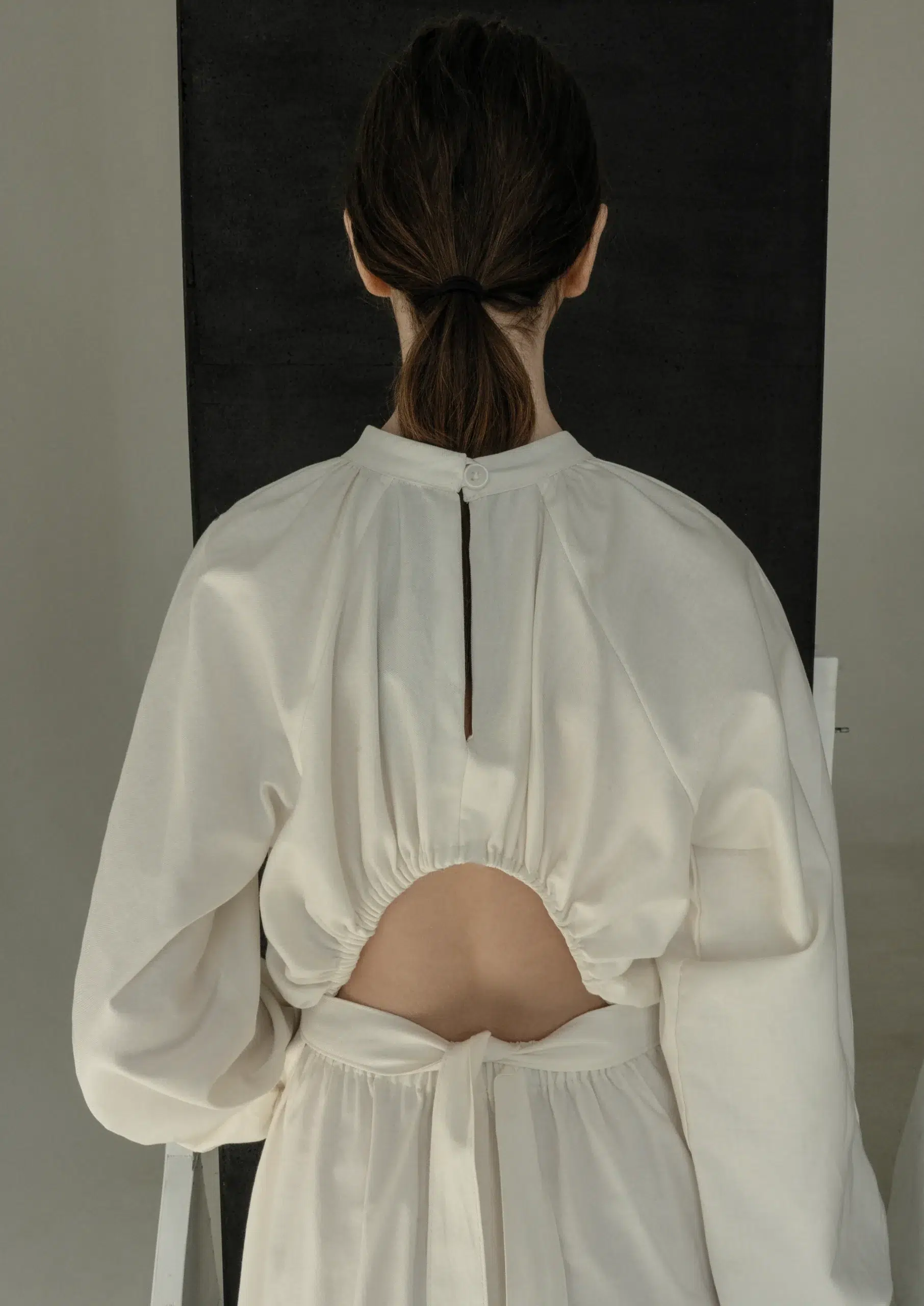 AP012 - Cream Peasant Open Back Dress - Image 2