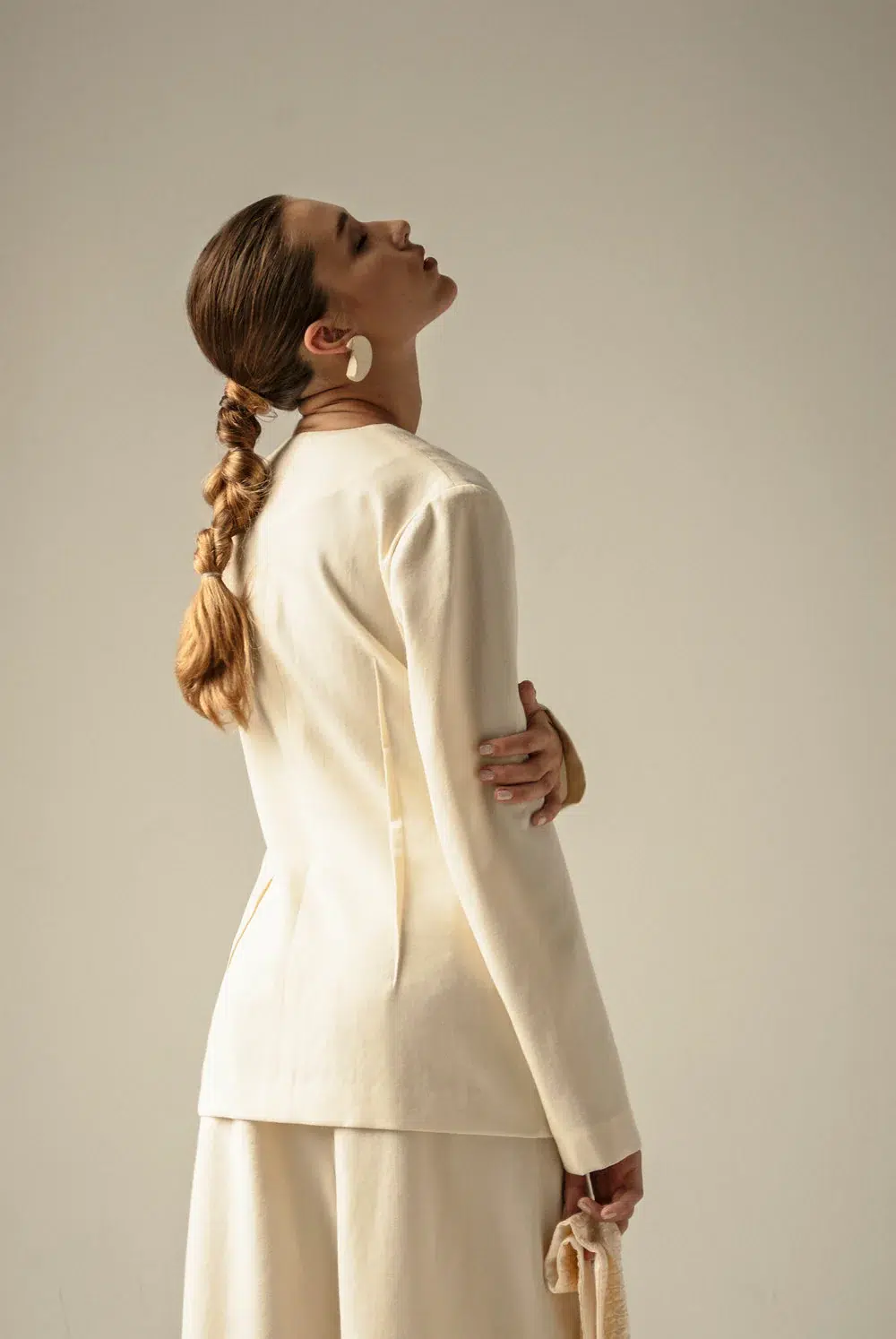 AP016 - Cream Wool Knot Suit - Image 2