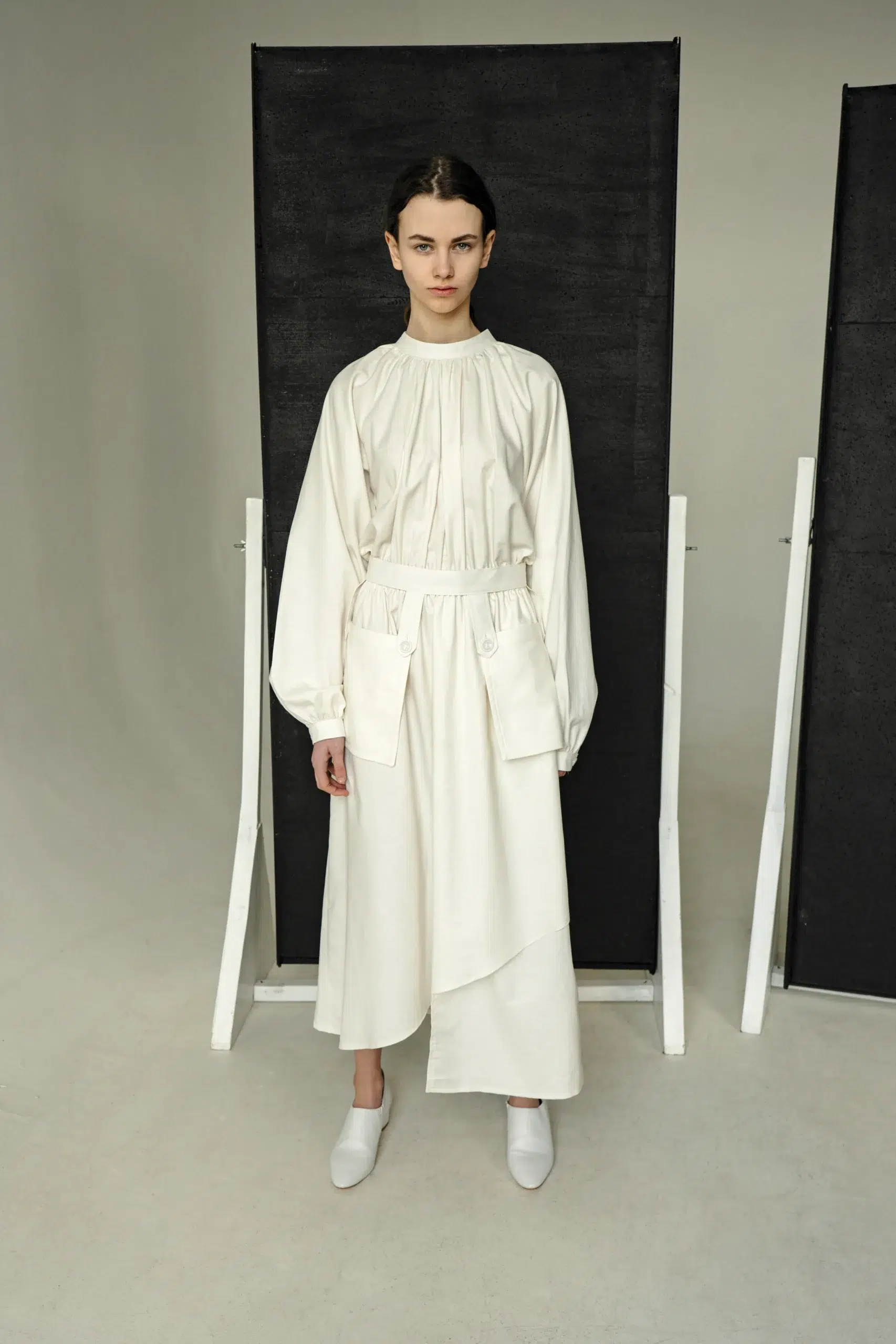 AP012 - Cream Peasant Open Back Dress
